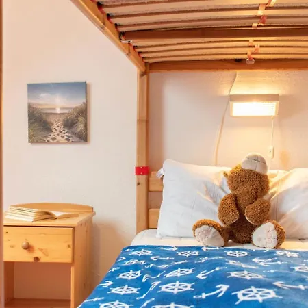Holiday home Lora - Haffkrug