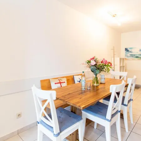 Holiday home Lora -